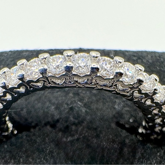 Sparkling 1.1ct Moissanite Eternity Band – Size 6 – Certificate Included - Picture 10 of 11